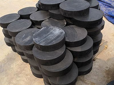 高唐县板式橡胶支座由若干层橡胶片与薄钢板经加压硫化
